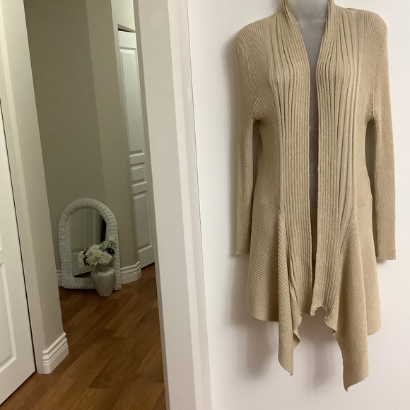 Shimmery Good Shapely Cardigan fits Sz L 36-38 bust Excellent condition - Picture 2 of 11